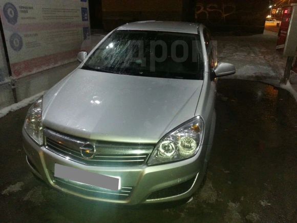  Opel Astra 2011 , 460000 ,  