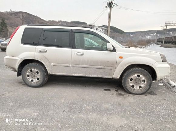 SUV   Nissan X-Trail 2001 , 330000 , 