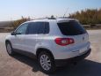 SUV   Volkswagen Tiguan 2010 , 735000 , 