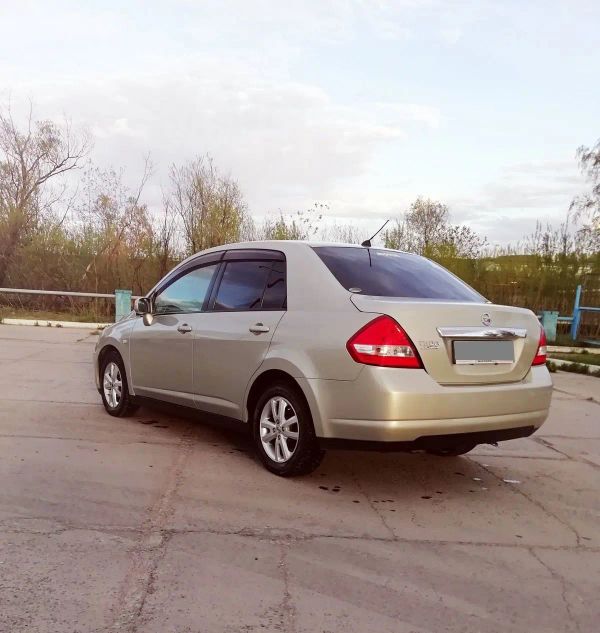  Nissan Tiida Latio 2005 , 350000 , 