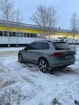 SUV   Volkswagen Touareg 2011 , 1700000 , 