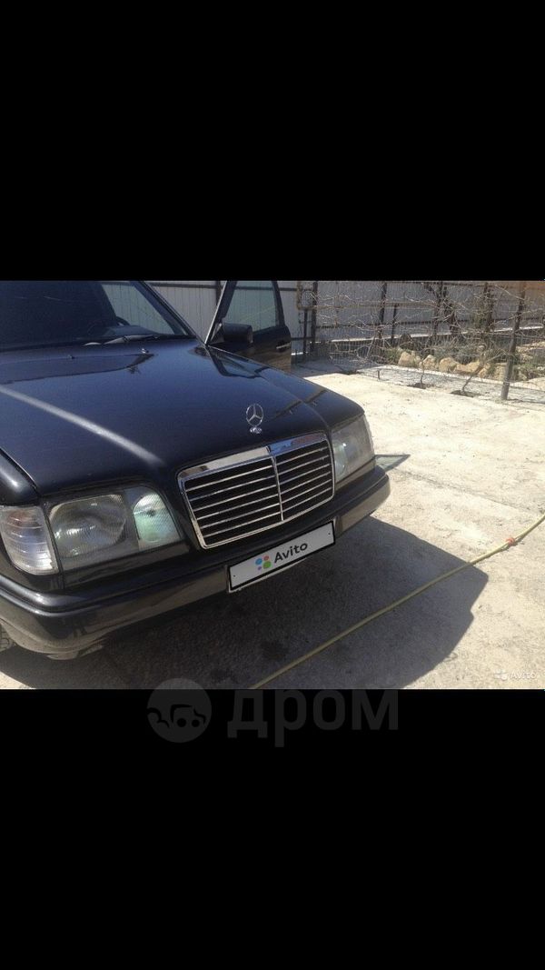  Mercedes-Benz E-Class 1995 , 180000 , 