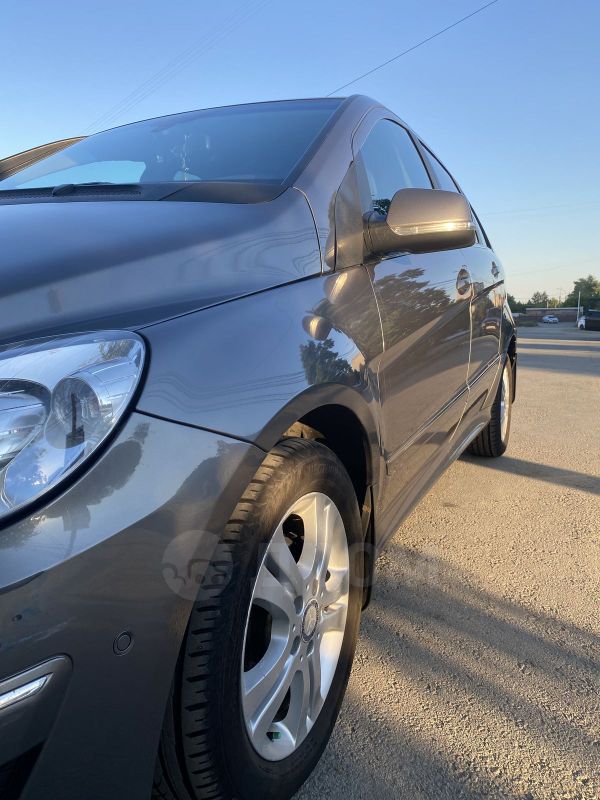  Mercedes-Benz B-Class 2011 , 800000 , 