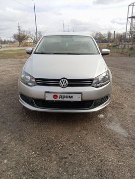  Volkswagen Polo 2011 , 700000 , 