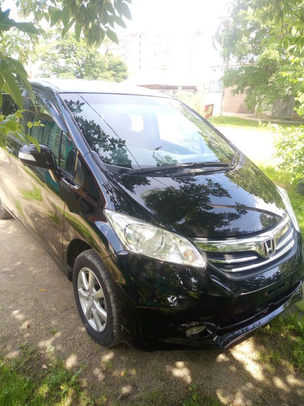    Honda Freed 2013 , 700000 , 