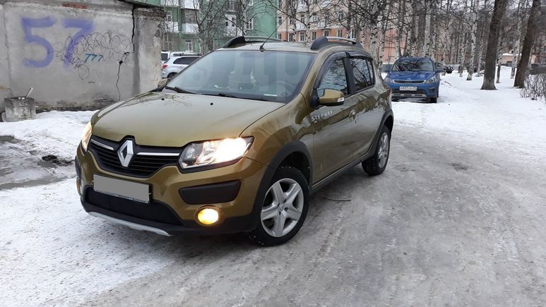  Renault Sandero 2015 , 600000 , 