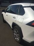 SUV   Toyota RAV4 2020 , 3250000 , 