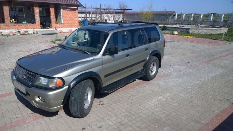 SUV   Mitsubishi Montero Sport 2000 , 330000 , 