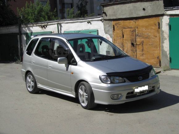    Toyota Corolla Spacio 2000 , 269000 , 