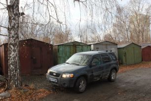 SUV   Ford Escape 2005 , 320000 , 