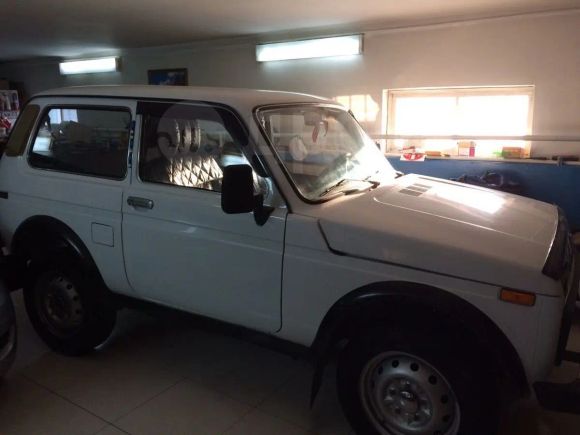 SUV    4x4 2121  2007 , 230000 , -