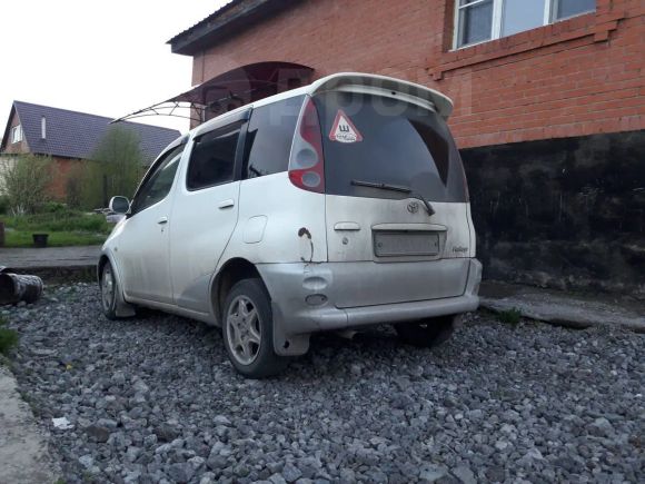  Toyota Funcargo 2002 , 235000 , 