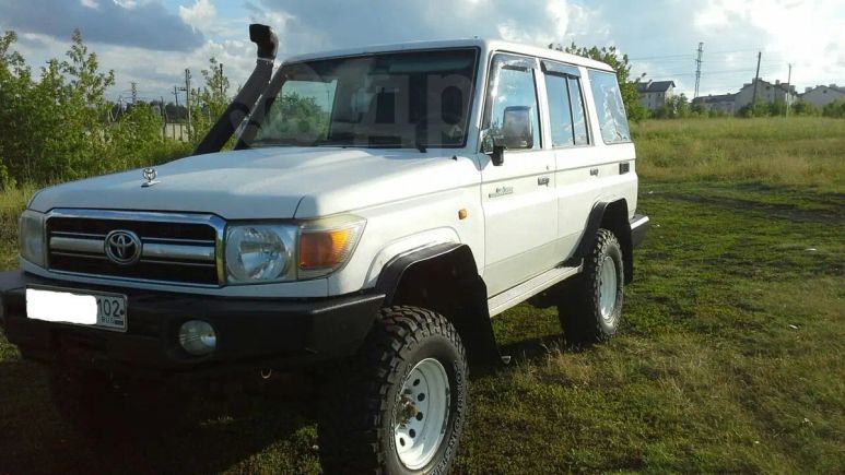 SUV   Toyota Land Cruiser 2008 , 1750000 , 