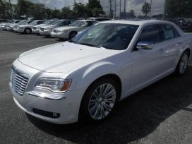 Chrysler 300C 2011 , 2290000 , 