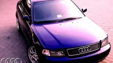 Audi A4 1998 , 300000 , 