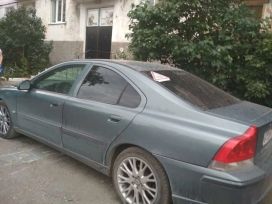  Volvo S60 2001 , 200000 , 