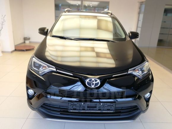 SUV   Toyota RAV4 2019 , 1960000 , 