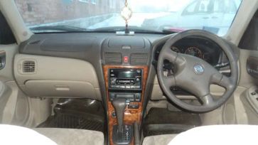  Nissan Bluebird Sylphy 2002 , 240000 , 