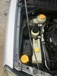    Nissan Tino 2000 , 210000 , 