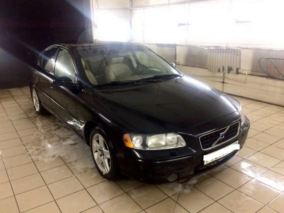  Volvo S60 2004 , 350000 , 