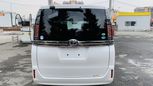    Toyota Voxy 2015 , 1357000 , 