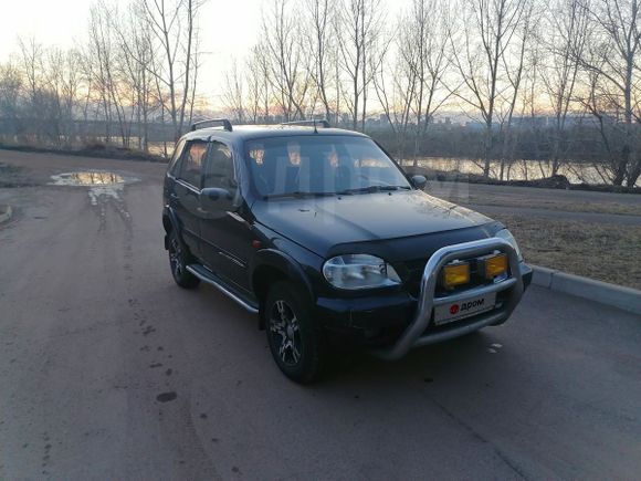 SUV   Chevrolet Niva 2004 , 239900 , 