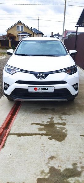 SUV   Toyota RAV4 2018 , 3100000 ,  
