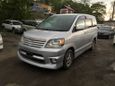    Toyota Noah 2004 , 179000 , 