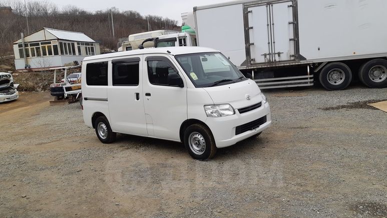    Toyota Town Ace 2016 , 750000 , 