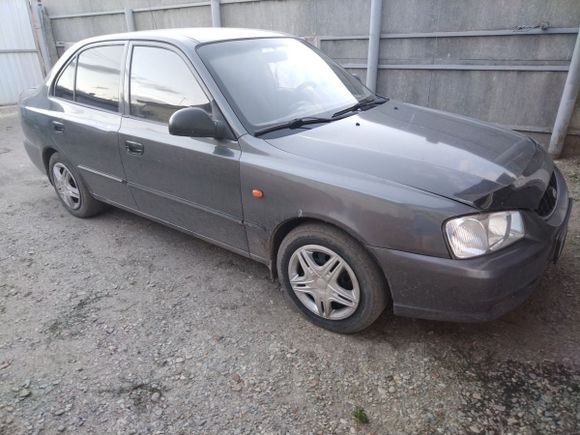  Hyundai Accent 2003 , 200000 , 