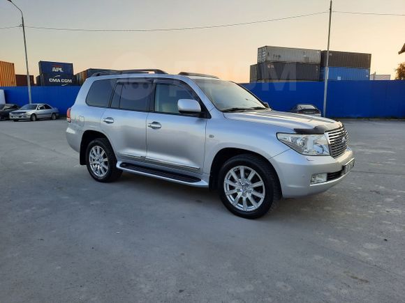 SUV   Toyota Land Cruiser 2010 , 2800000 , 