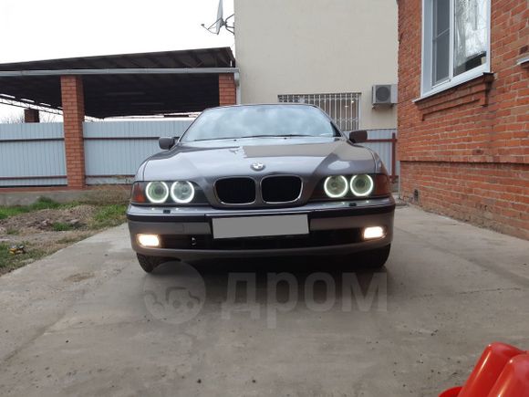  BMW 5-Series 2000 , 330000 , -