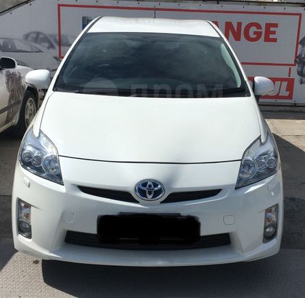  Toyota Prius 2011 , 700000 , 