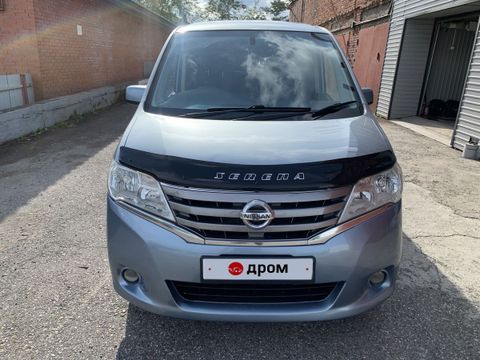 Nissan Serena 2013