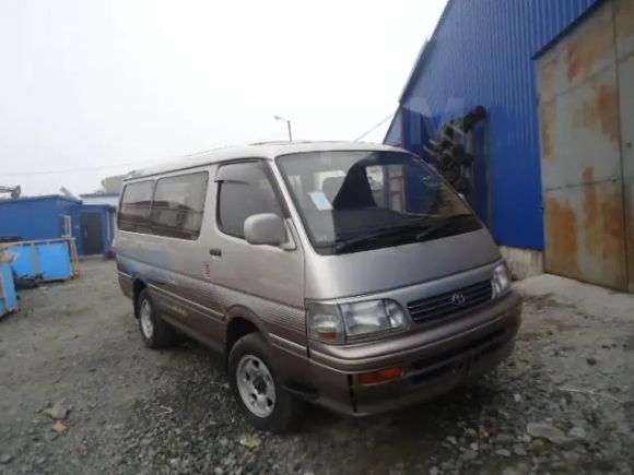    Toyota Hiace 1998 , 180000 , 