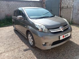    Toyota Isis 2011 , 805000 , 