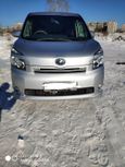    Toyota Voxy 2009 , 800000 , --