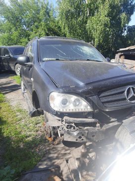 SUV   Mercedes-Benz M-Class 1999 , 130000 , 