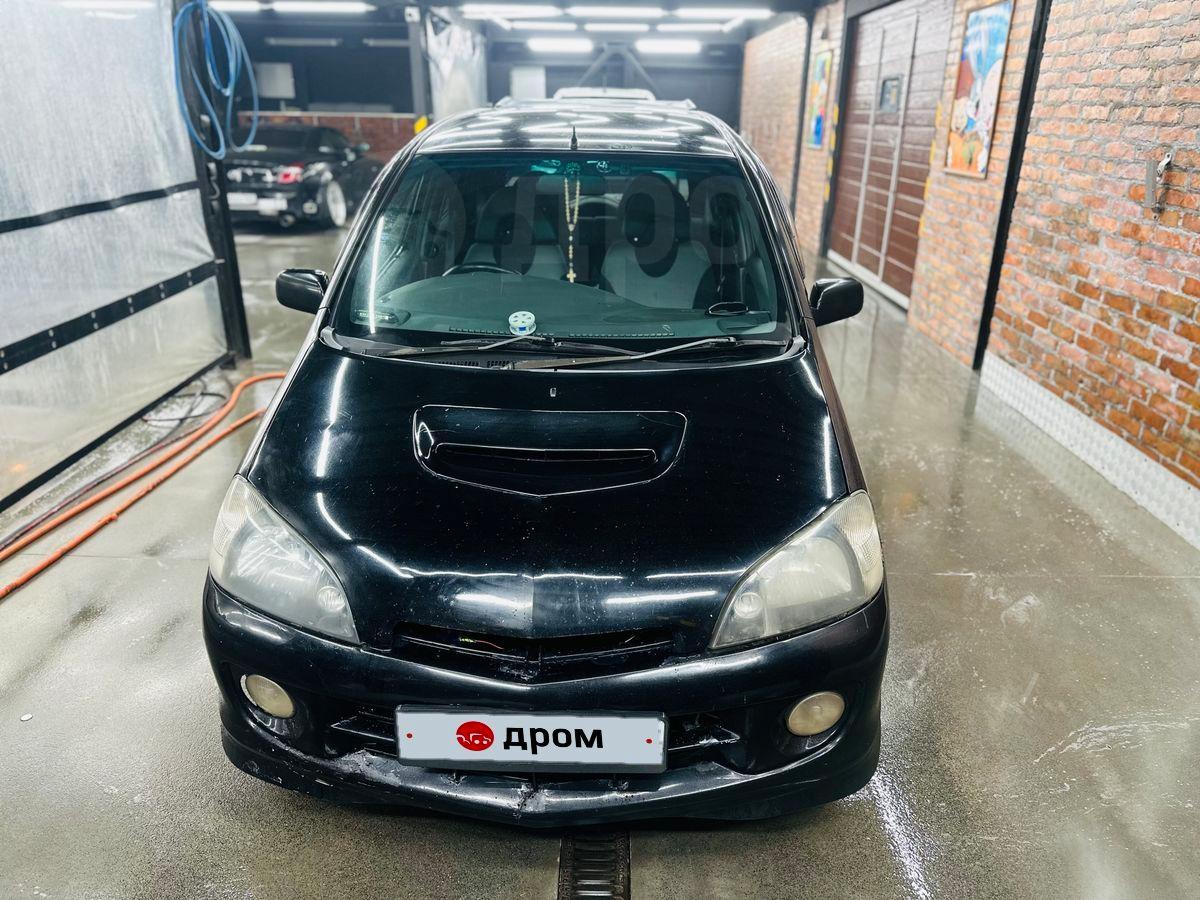 Daihatsu YRV 2000 во Владивостоке, Срочно продаю автомобиль до середины  марта в связи с уездом, бензиновый, черный, пробег 332000 км, 1.3 литра