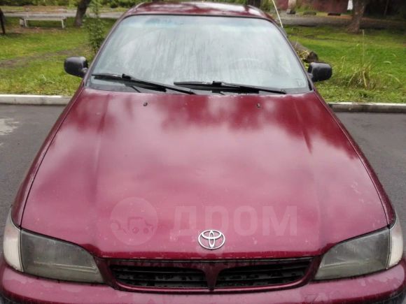  Toyota Carina E 1997 , 180000 , 