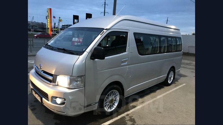    Toyota Hiace 2006 , 1300000 , 