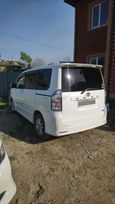    Toyota Voxy 2013 , 970000 , 