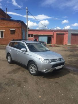 SUV   Mitsubishi Outlander 2013 , 990000 , 