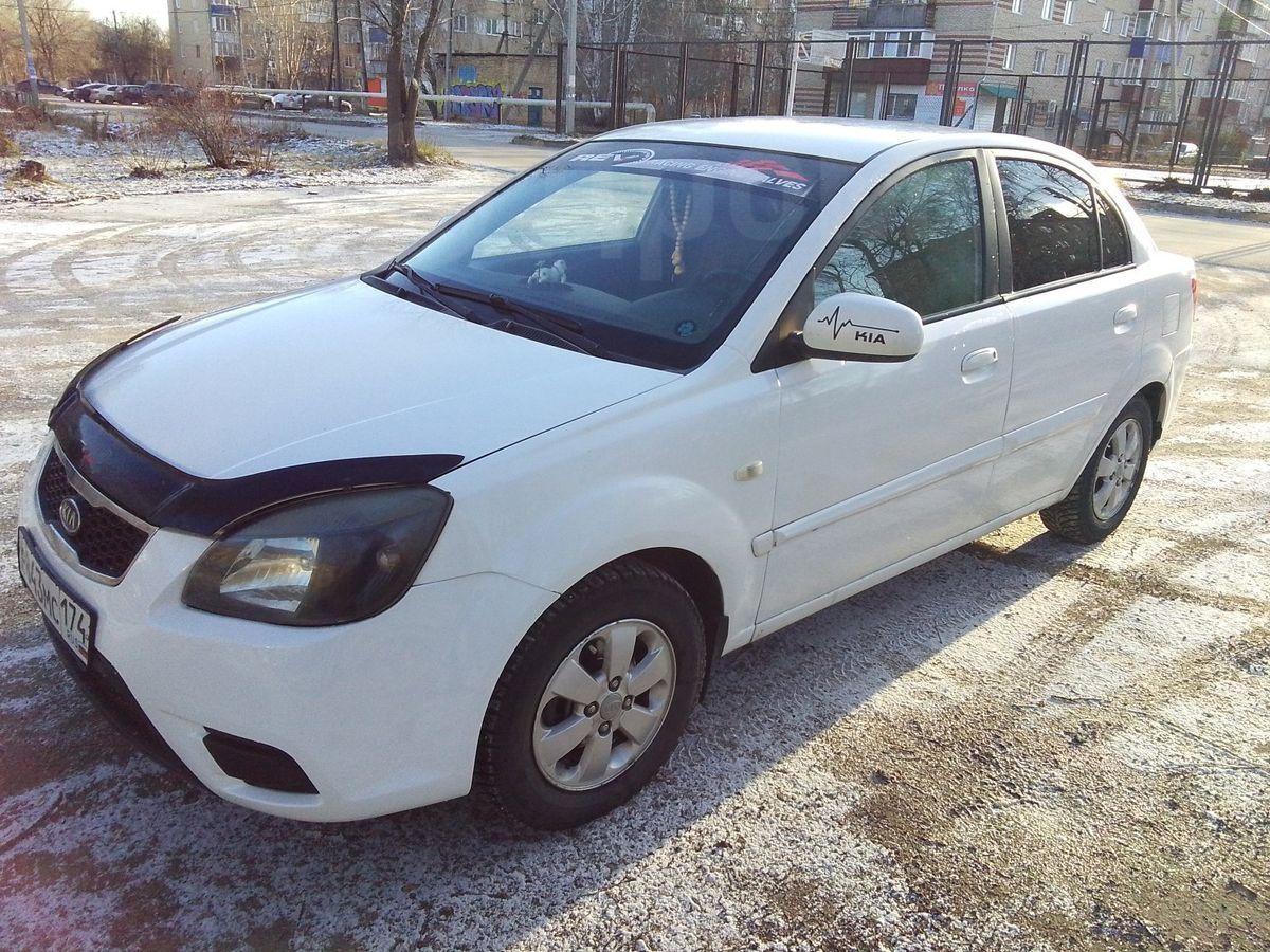 Kia Rio 2009 черная крыша