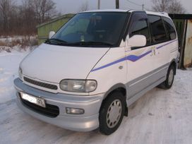    Nissan Serena 1996 , 210000 , 