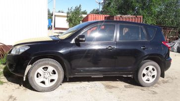 SUV   Toyota RAV4 2010 , 750000 ,  