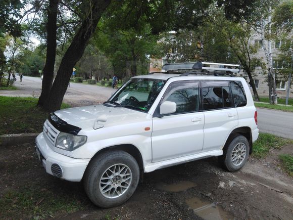 SUV   Mitsubishi Pajero iO 1999 , 280000 , 