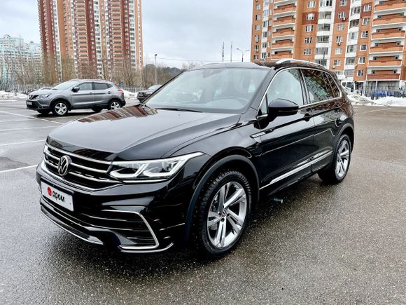 SUV   Volkswagen Tiguan 2021 , 3800000 , 