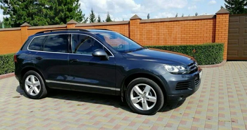 SUV   Volkswagen Touareg 2011 , 1490000 , 