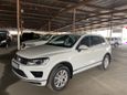 SUV   Volkswagen Touareg 2016 , 2450000 , --